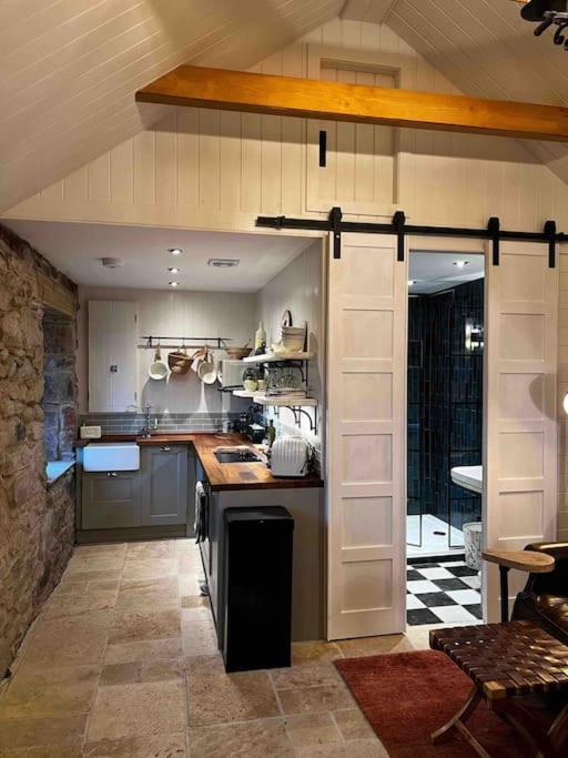 Charming Stone Bothy At Loch Lomond Villa Luss Exterior photo